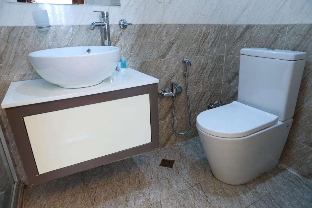Malakan Hotel Баку Экстерьер фото