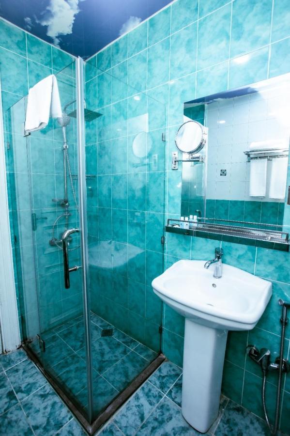 Malakan Hotel Баку Экстерьер фото
