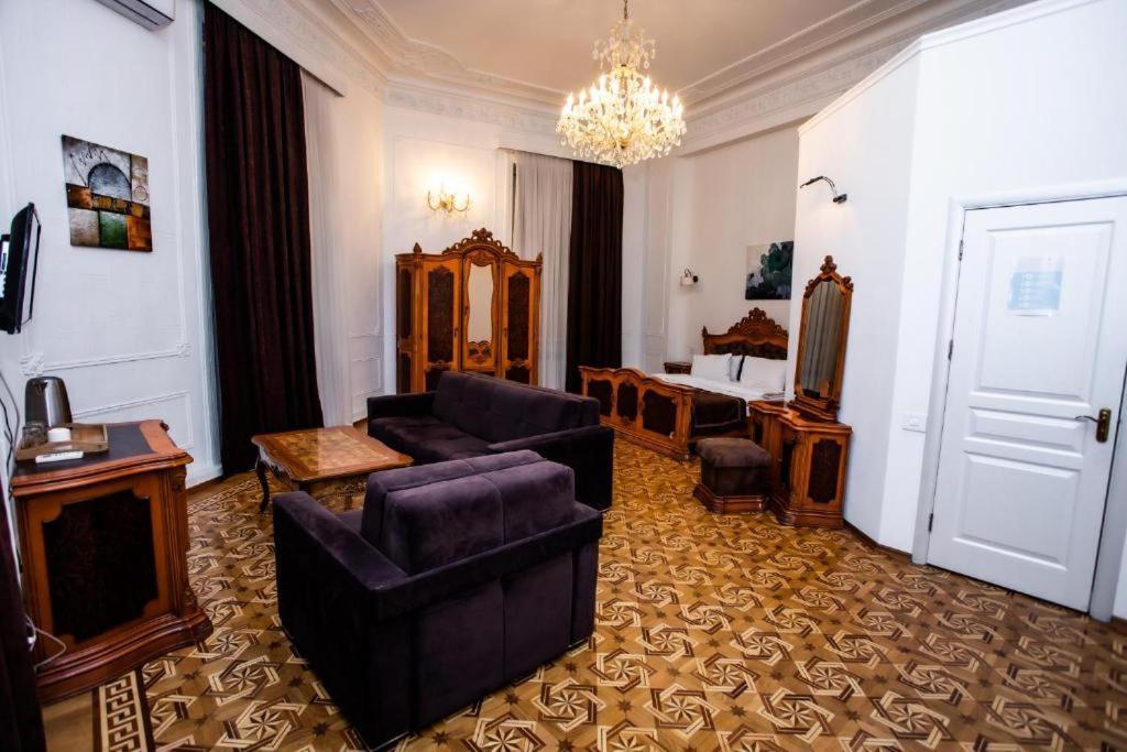 Malakan Hotel Баку Экстерьер фото