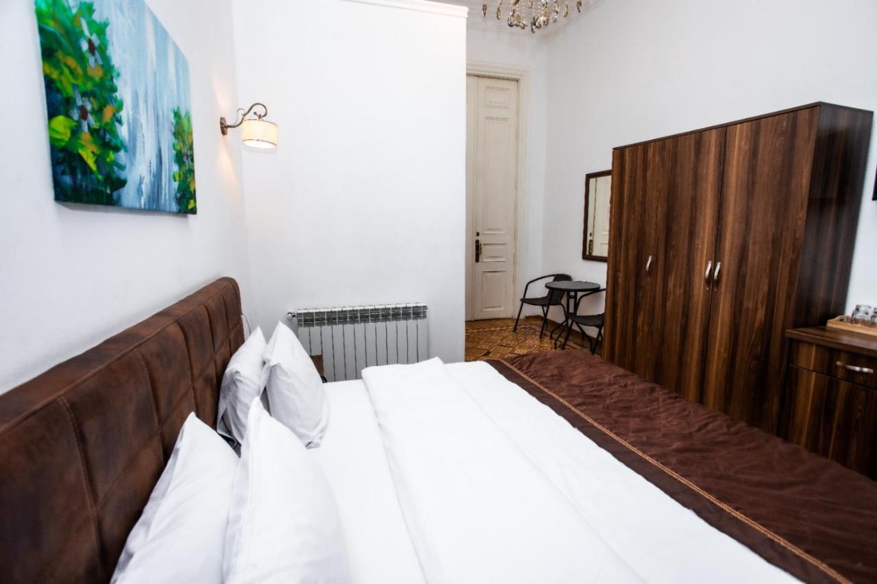 Malakan Hotel Баку Экстерьер фото